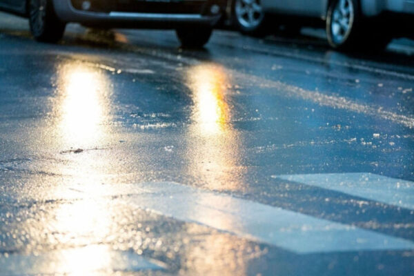 Минтранс Подмосковья: возможны осадки в виде мокрого снега, осторожнее на дорогах!