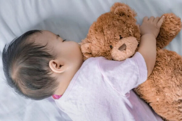 С чем связан плохой сон у детей и как помочь?