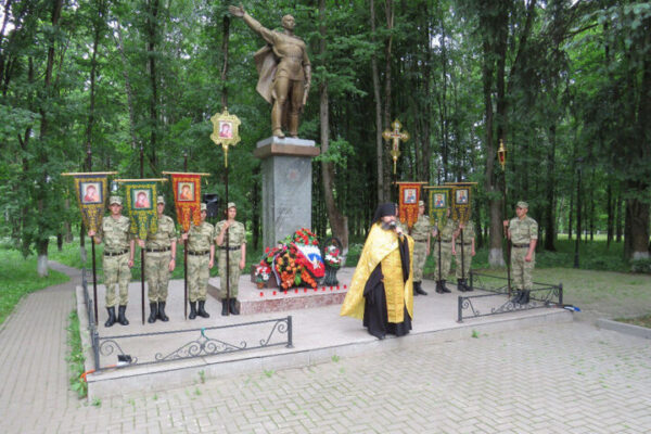 Солдаты в память о солдатах