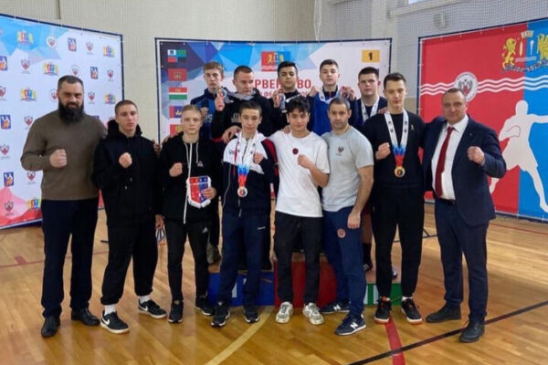 Сразу два крупных соревнования прошло на прошлой неделе в мире бокса, в которых принимали участие Ивантеевские боксёры спортивной школы «Ивантеевка».